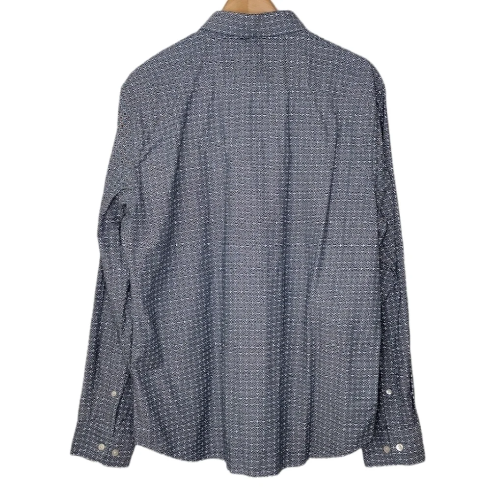 Banana Republic Untucked Fit Casual Button Down Shirt
